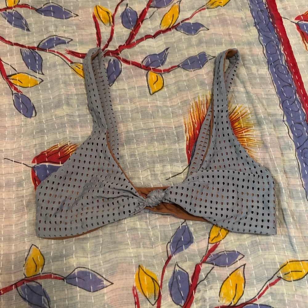 Acacia Spain Top